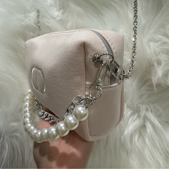 Dior Baby Pink Cosmetic pouch with crossbody chain - Picture 8 of 15
